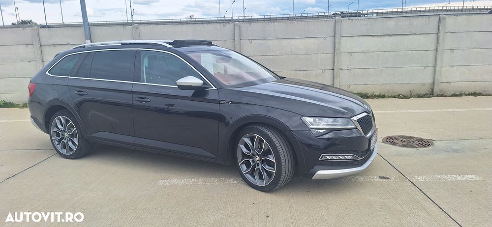 Skoda Superb Combi 2.0 TDI 4x4 DSG Scout - 23