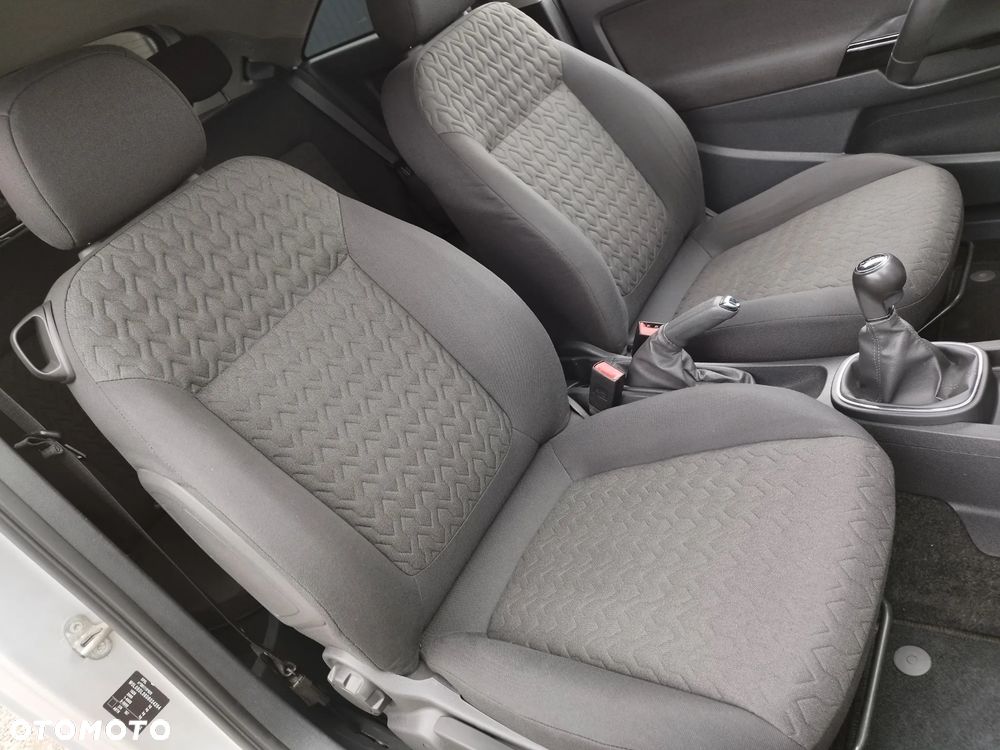 Opel Corsa - 20