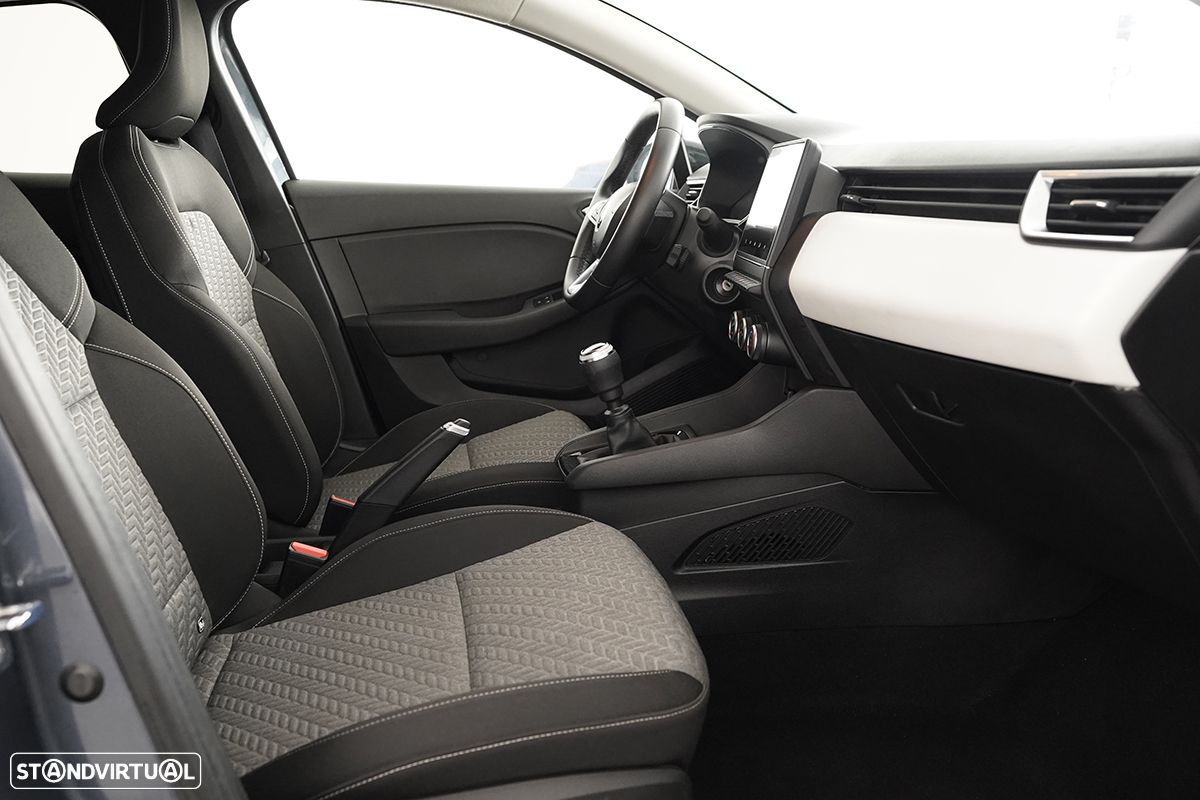 Renault Clio 1.0 TCe Evolution - 23