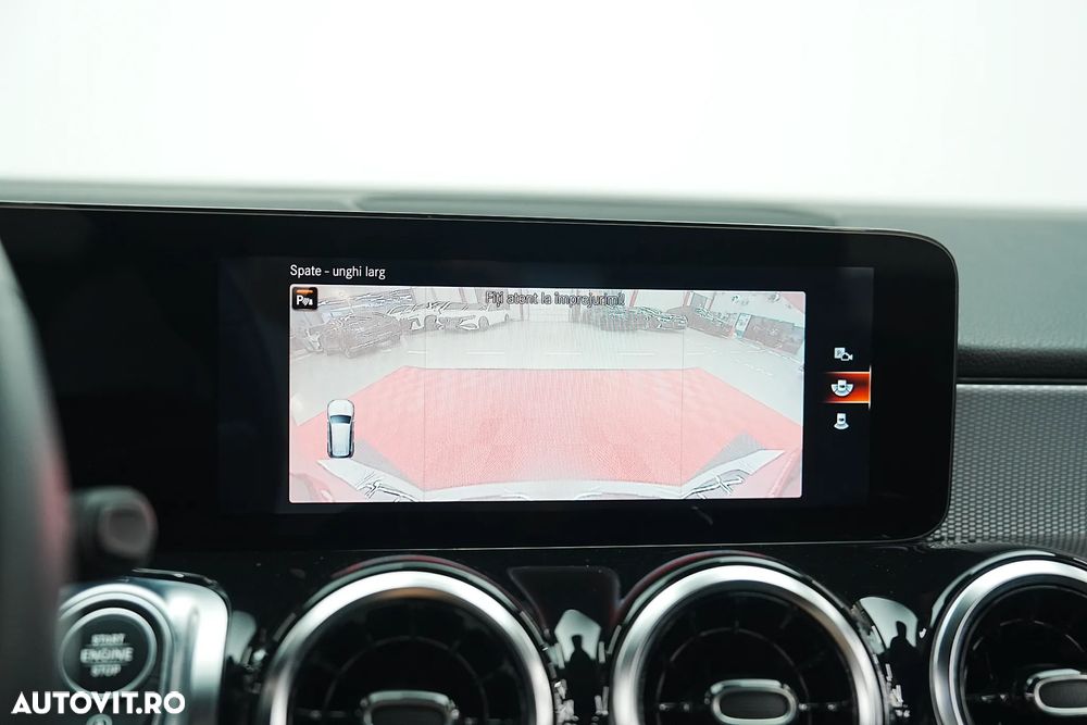 Mercedes-Benz GLB 200 d 4MATIC 8G-DCT Progressive - 24