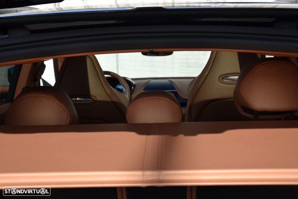 Aston Martin DBX 707 - 58