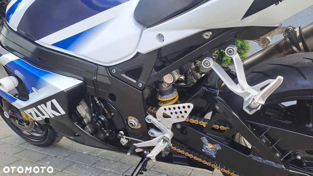 Suzuki GSX-R - 40