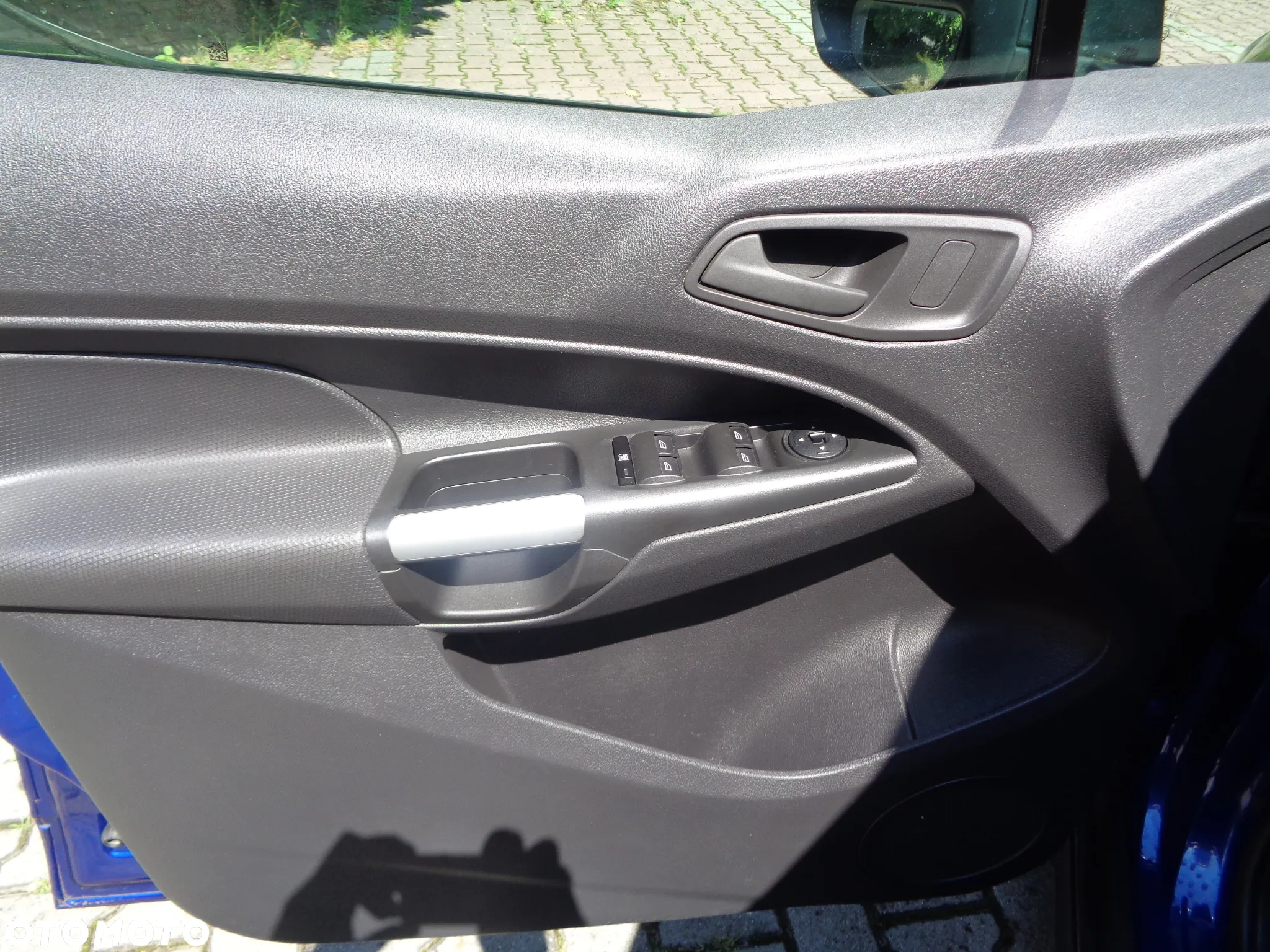 Ford Tourneo Connect 1.6 TDCi Titanium - 8