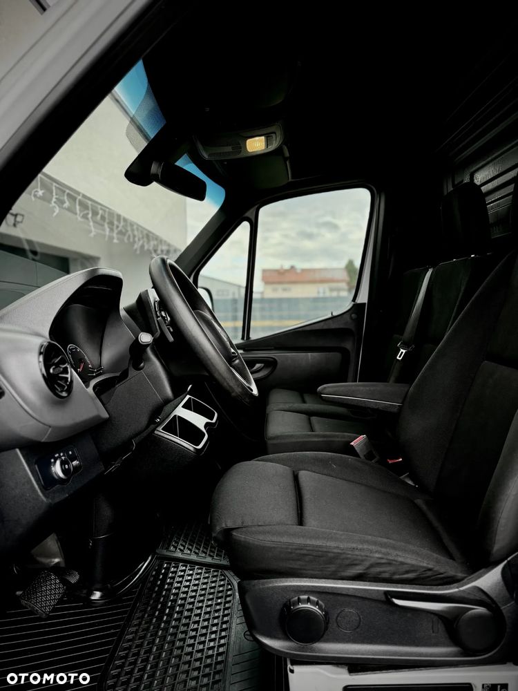 Mercedes-Benz eSPRINTER - 10