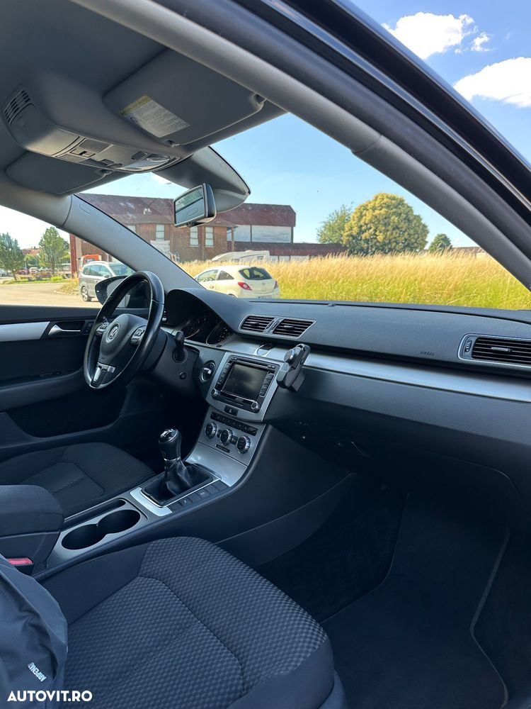 Volkswagen Passat Variant 1.6 TDI BlueMotion - 10