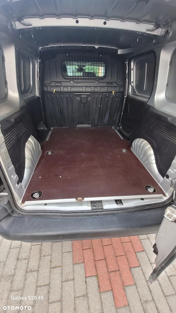 Citroën BERLINGO - 11