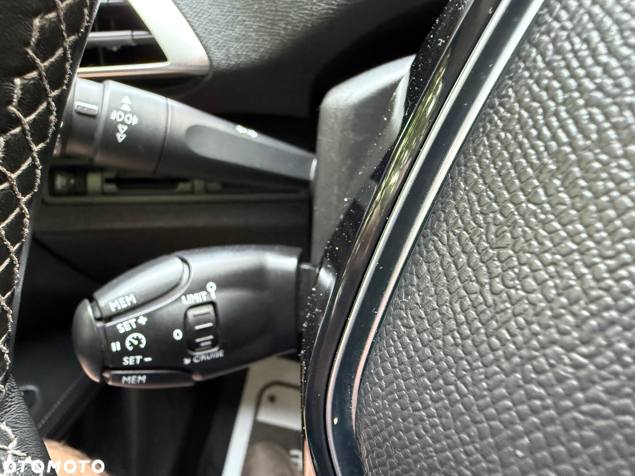 Peugeot 3008 1.5 BlueHDi Allure S&S - 40