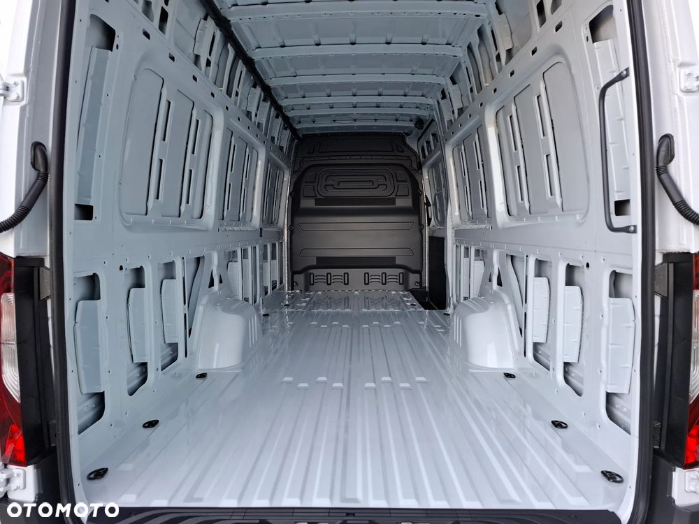 Mercedes-Benz Sprinter 319 CDI Furgon Ekstra Długi 4325+mm - 15