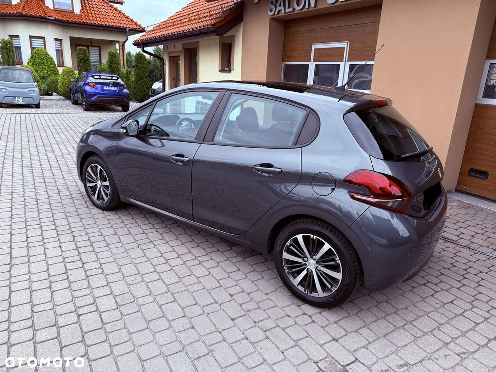 Peugeot 208 82 VTI Allure - 10