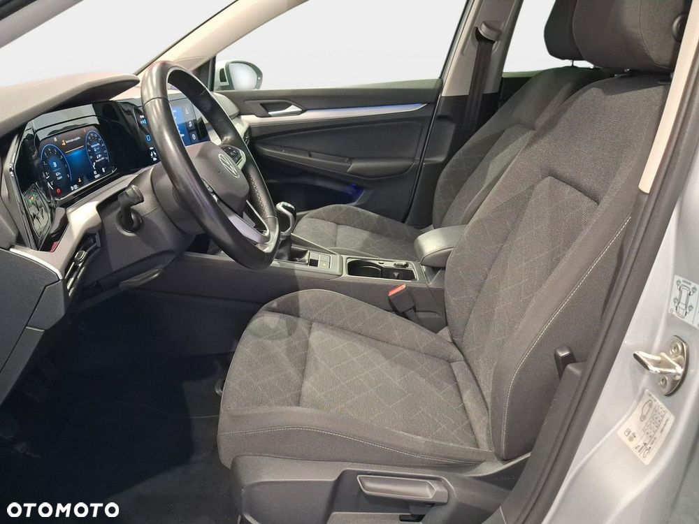 Volkswagen Golf Variant - 10