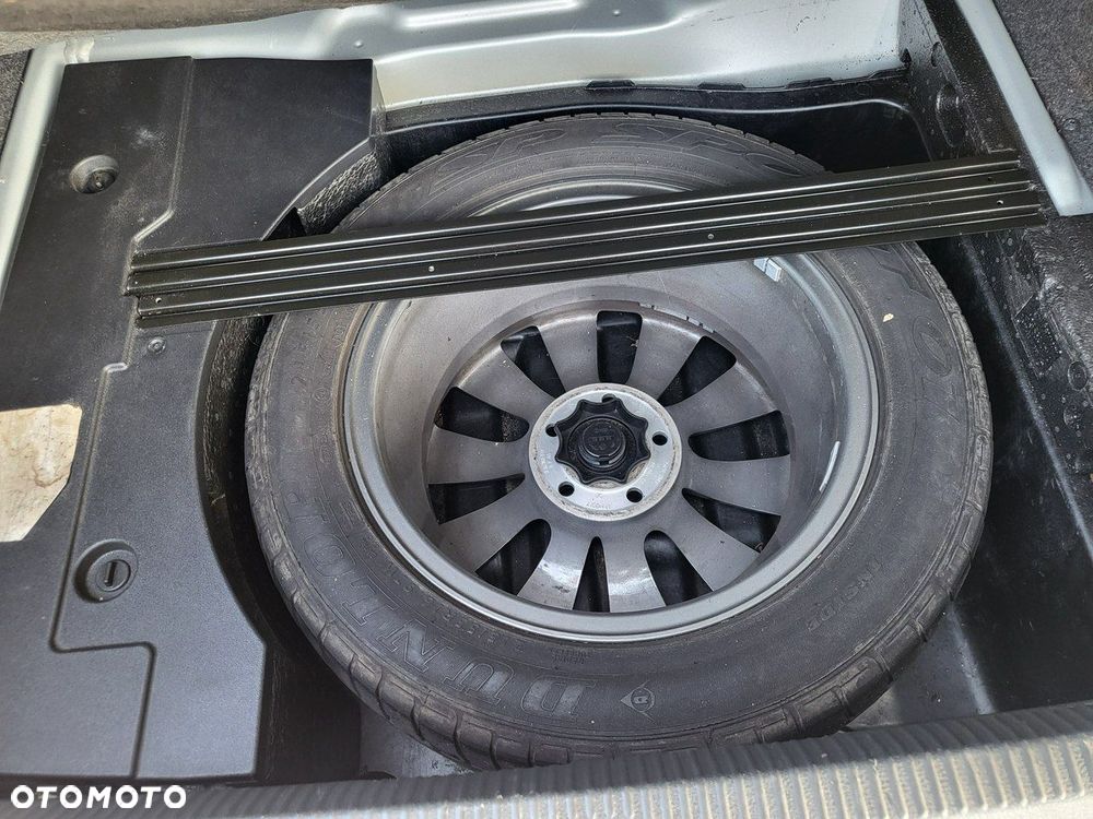 Volkswagen Passat - 13