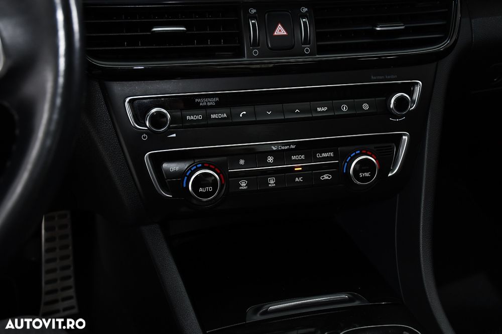 Kia Optima 1.7 DSL 7DCT GT Line - 12