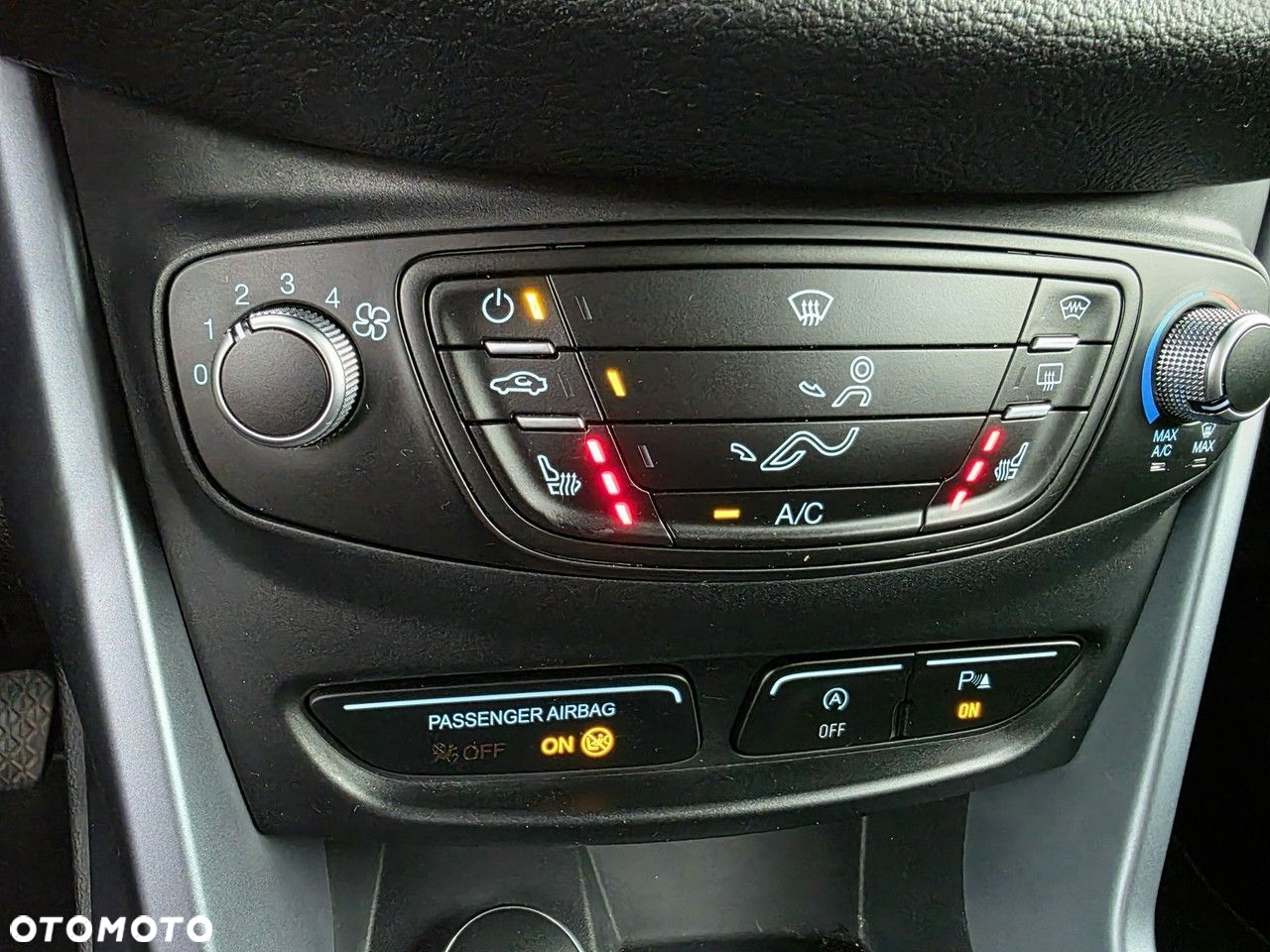 Ford B-MAX - 17