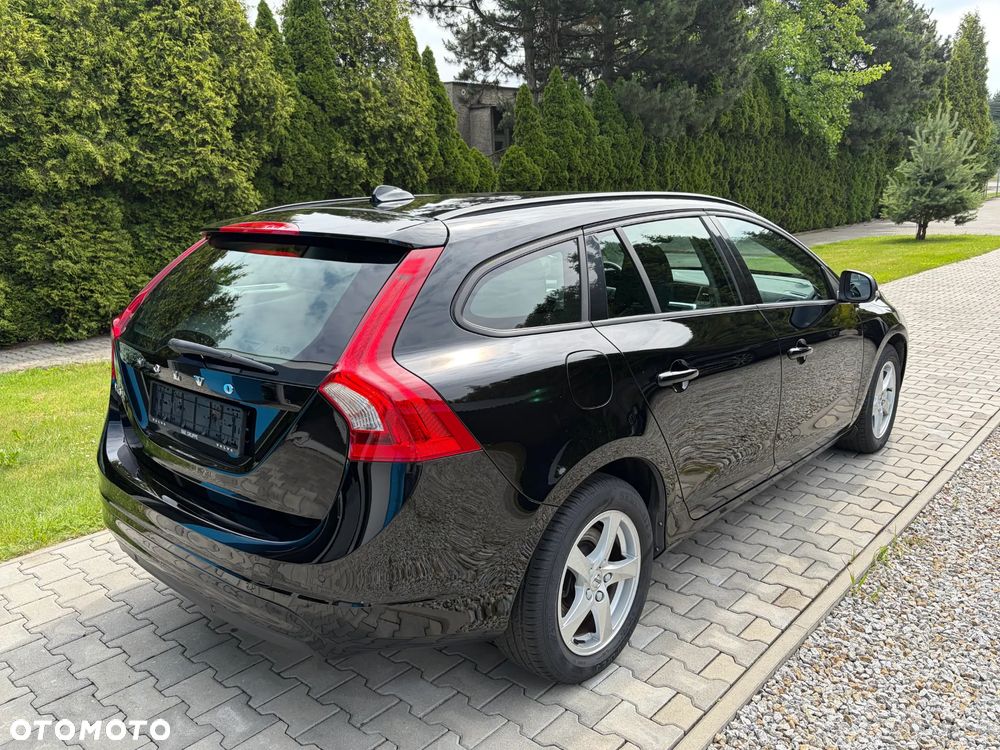 Volvo V60 D2 Geartronic Summum - 3