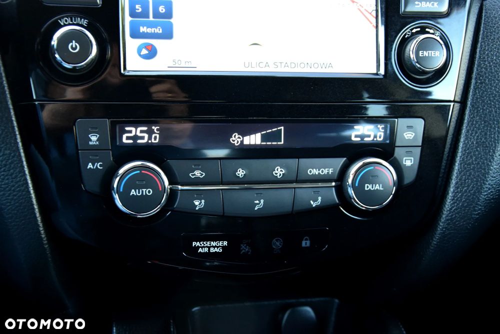 Nissan Qashqai 1.6 DIG-T Tekna - 26