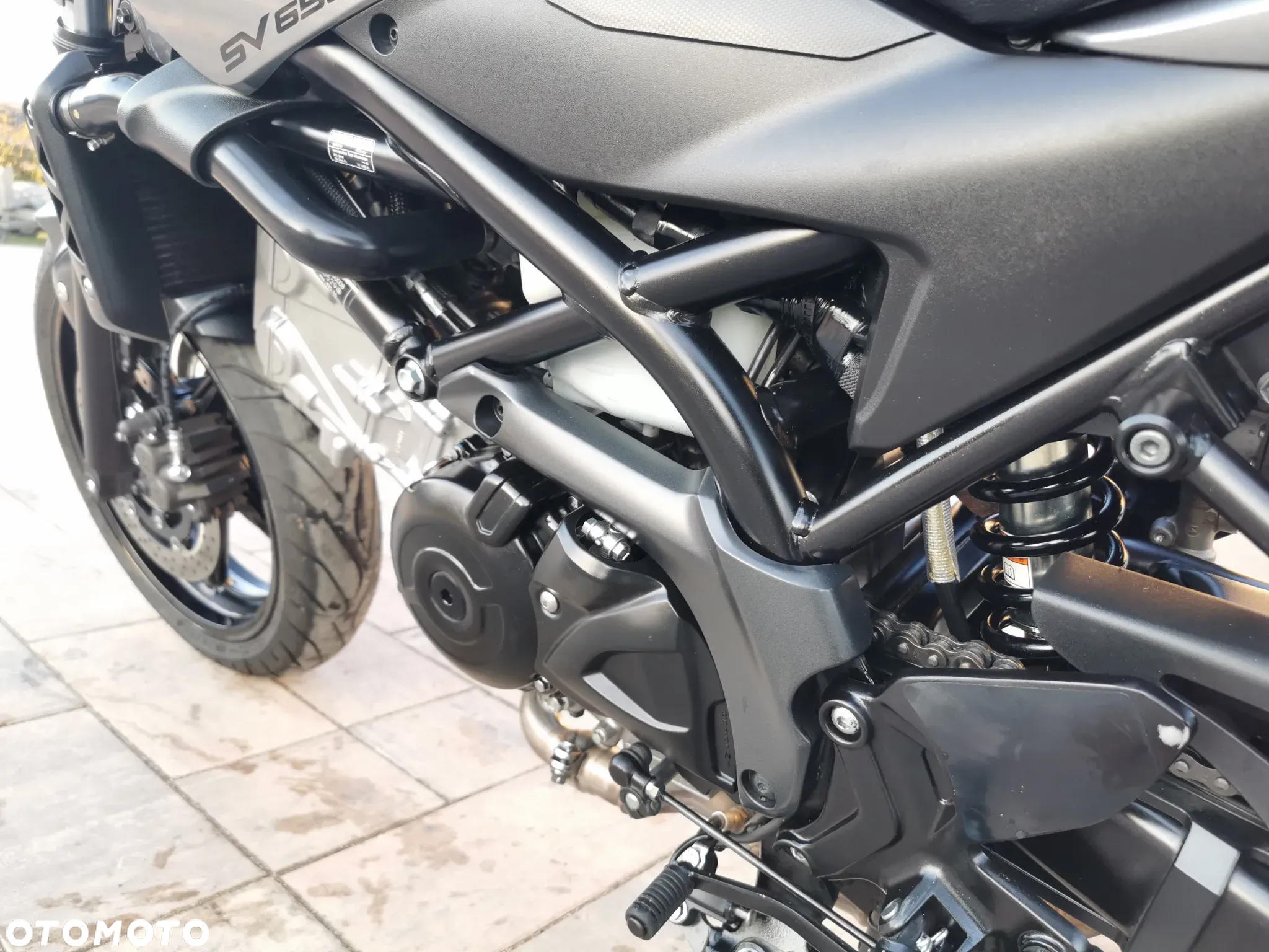 Suzuki SV - 16