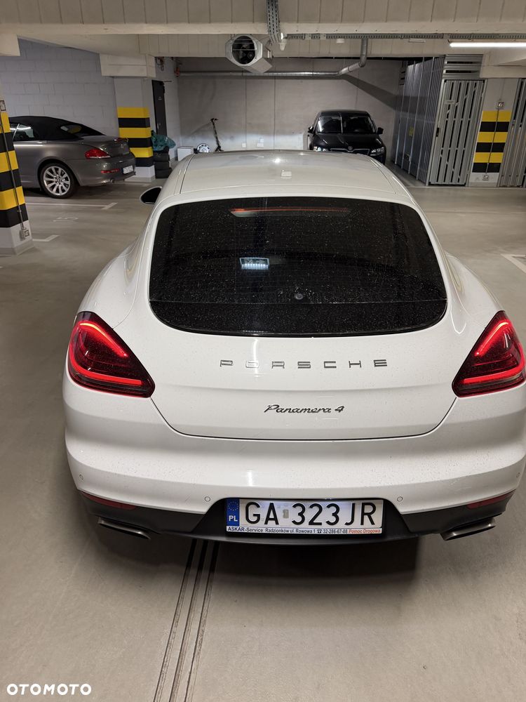 Porsche Panamera - 3