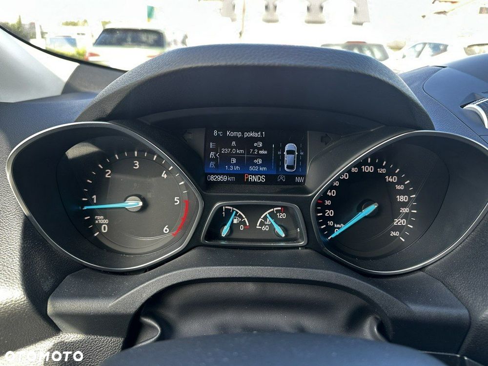 Ford Kuga 2.0 TDCi 4x4 Titanium - 27