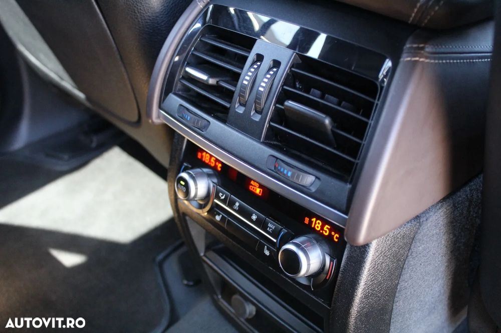 BMW X5 M M50d - 25