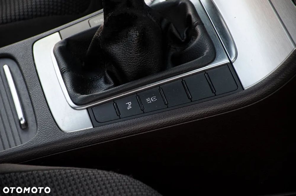 Volkswagen Passat 1.8 TSI Exclusive - 23