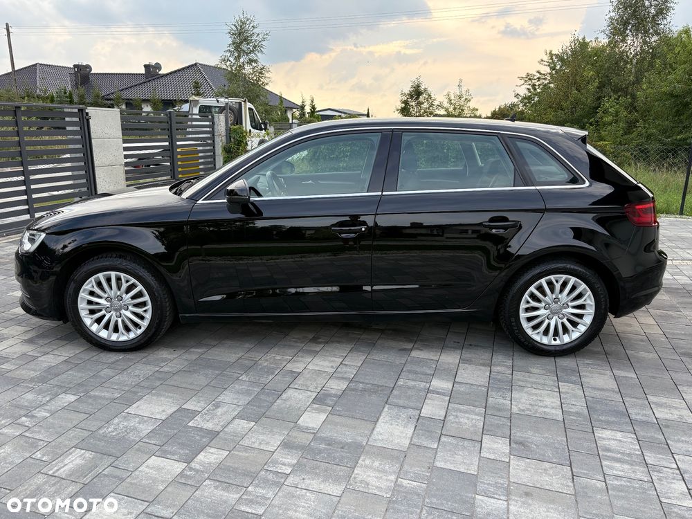Audi A3 Sportback 1.4 TFSI Ambiente - 16
