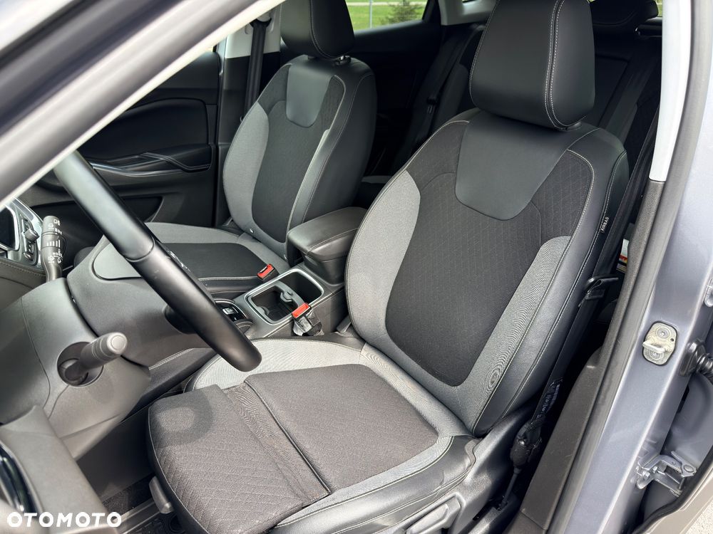 Opel Grandland X 1.2 Start/Stop Automatik Business INNOVATION - 29
