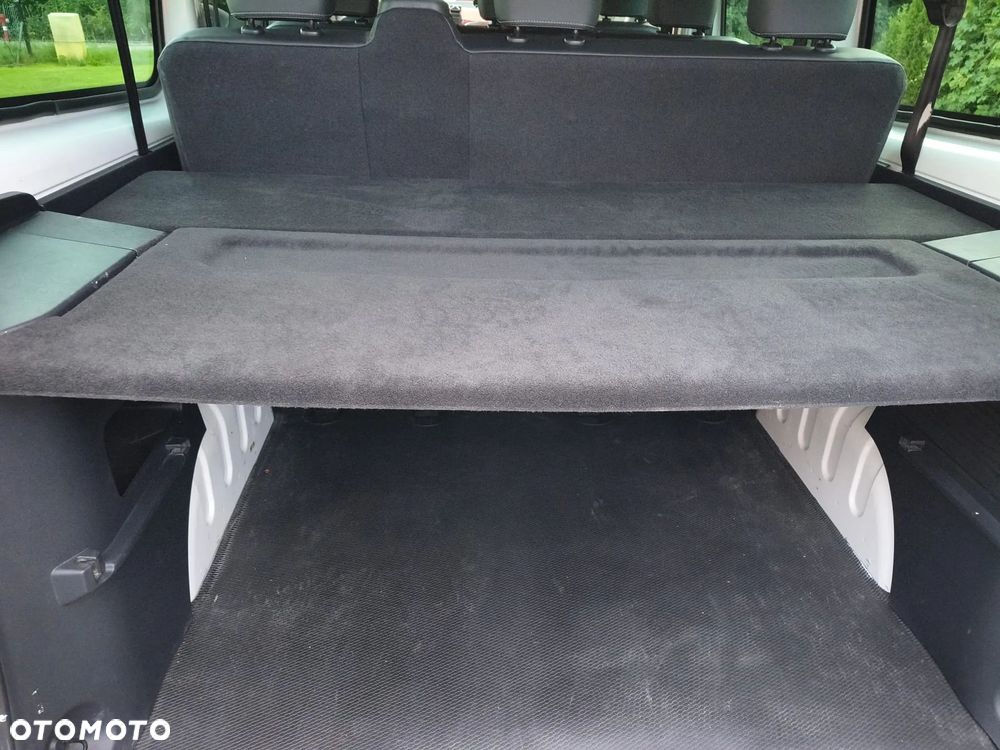 Opel Vivaro L2H1 2.9t Sport - 29