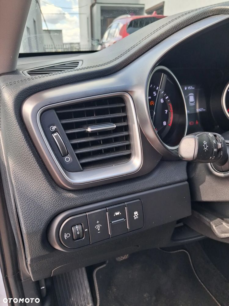 Kia Ceed - 14