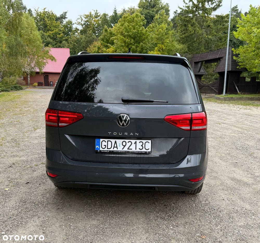 Volkswagen Touran 1.5 TSI EVO Active DSG - 2