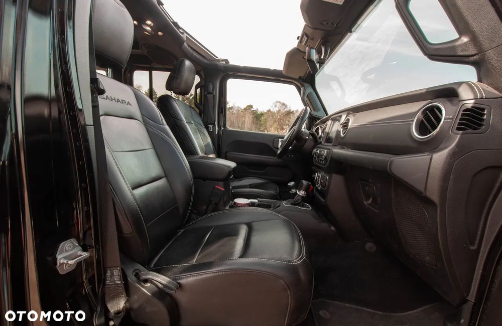 Jeep Wrangler Unlimited GME 2.0 Turbo Sahara - 30