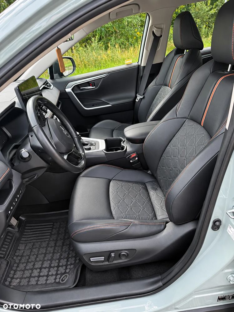 Toyota RAV4 - 12