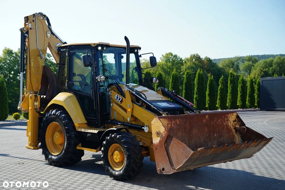 Caterpillar 432 F  / KOPARKO-ŁADOWARKA  / 1 800  MTH /  KLIMATYZACJA / - 13