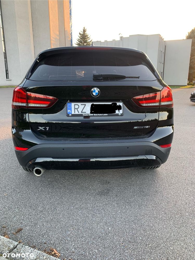 BMW X1 sDrive18i - 8