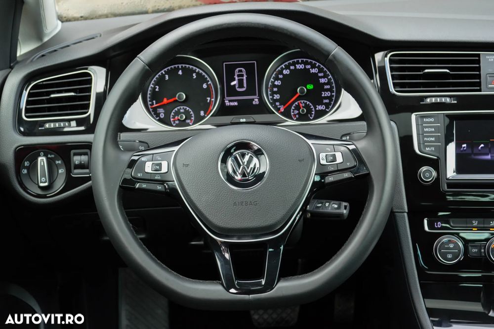 Volkswagen Golf 1.4 TSI BlueMotion Technology DSG Cup - 24