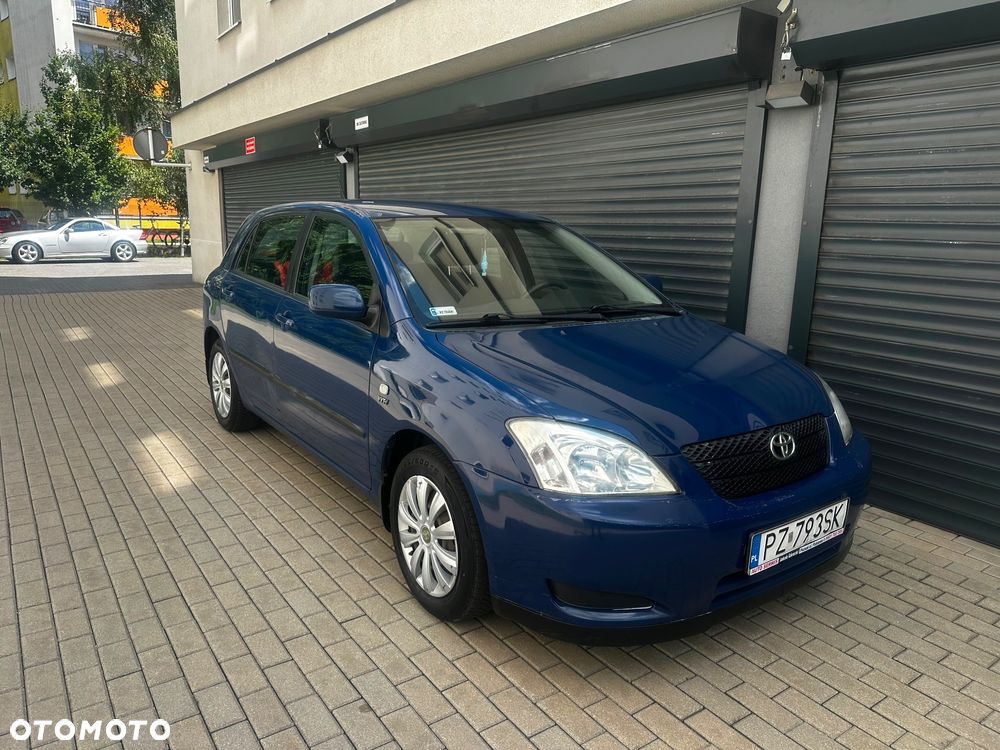 Toyota Corolla - 1