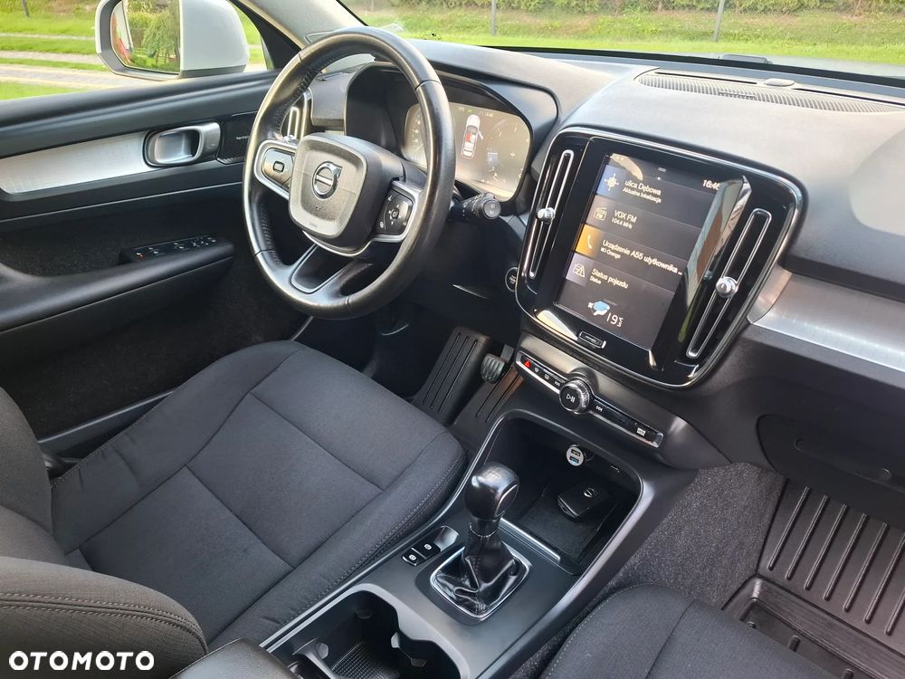 Volvo XC 40 D3 Momentum - 31