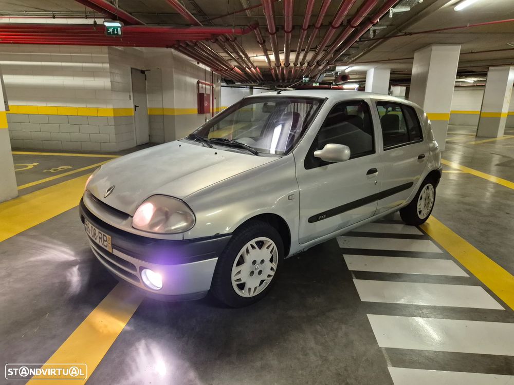 Renault Clio 1.2 RXE - 2