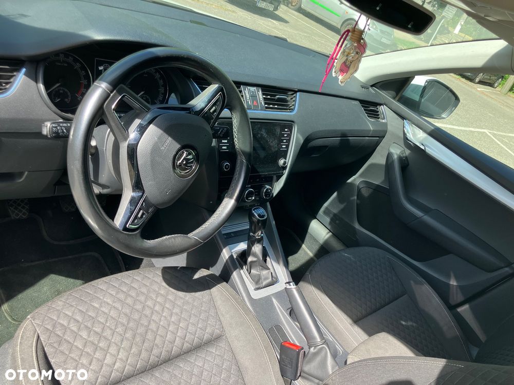 Skoda Octavia 1.6 TDI Drive - 8