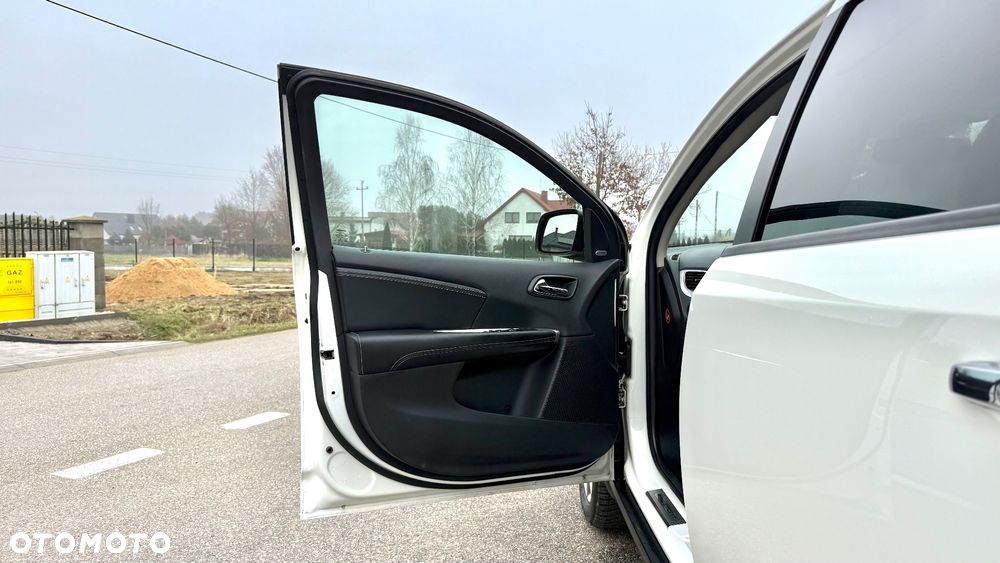 Fiat Freemont 3.6 V6 Lounge - 16