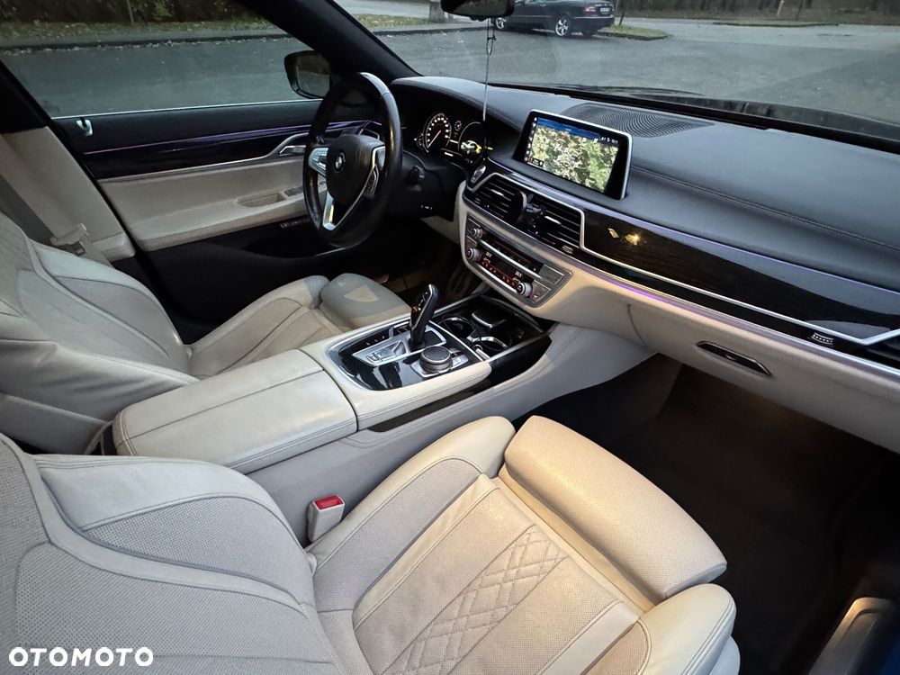 BMW Seria 7 740d xDrive - 13