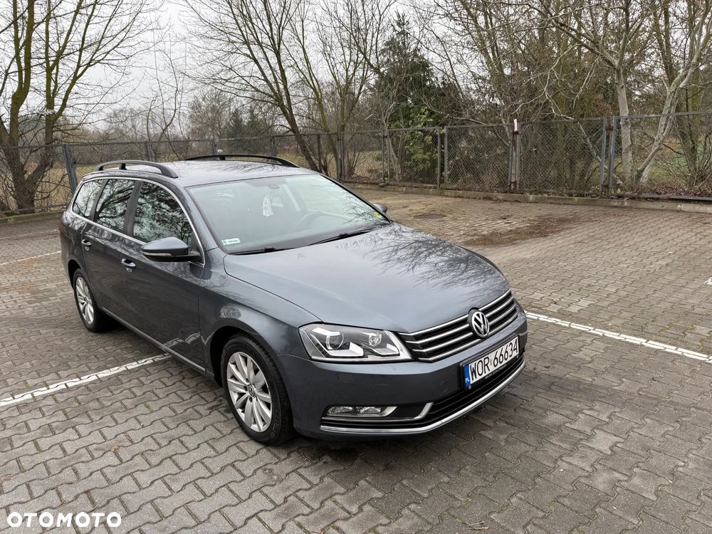 Volkswagen Passat 2.0 TDI Comfortline DSG - 2