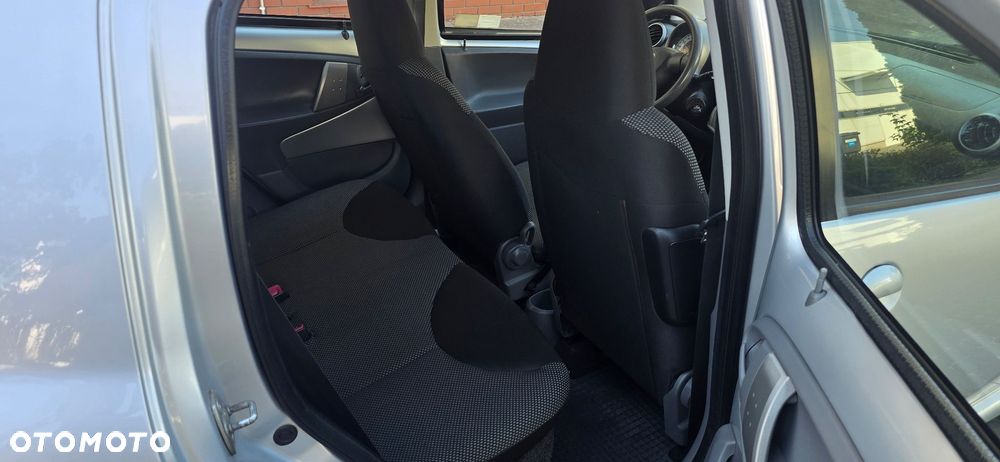 Toyota Aygo Cool - 12