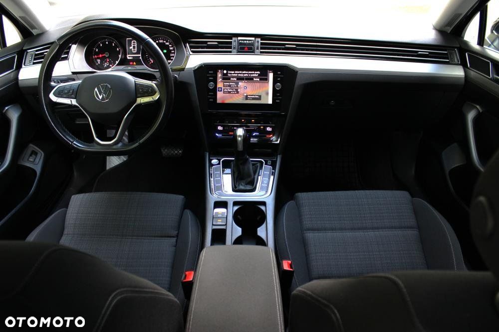 Volkswagen Passat - 9