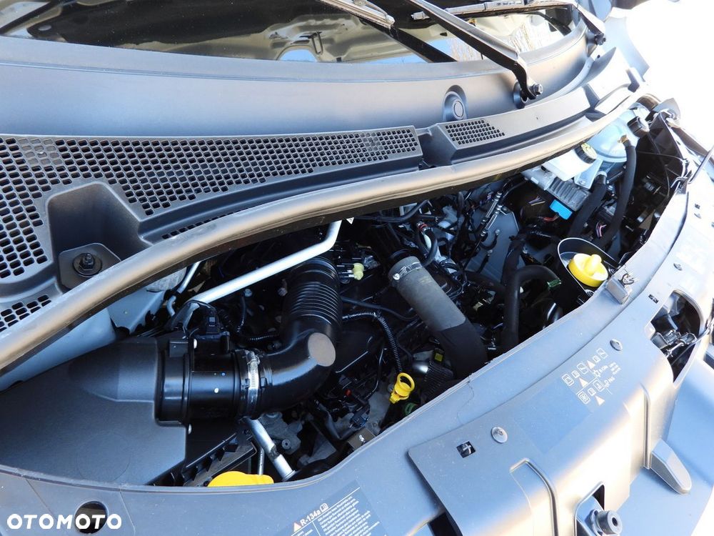 Renault MASTER SKRZYNIA TEMPOMAT LEDY KLIMATYZACJA  165KM - 25