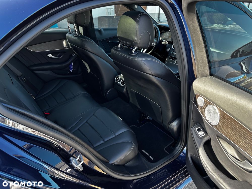 Mercedes-Benz Klasa C 300 4MATIC 9G-TRONIC - 13