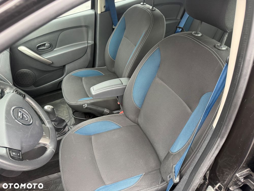 Dacia Logan 1.2 16V 75 Laureate - 11