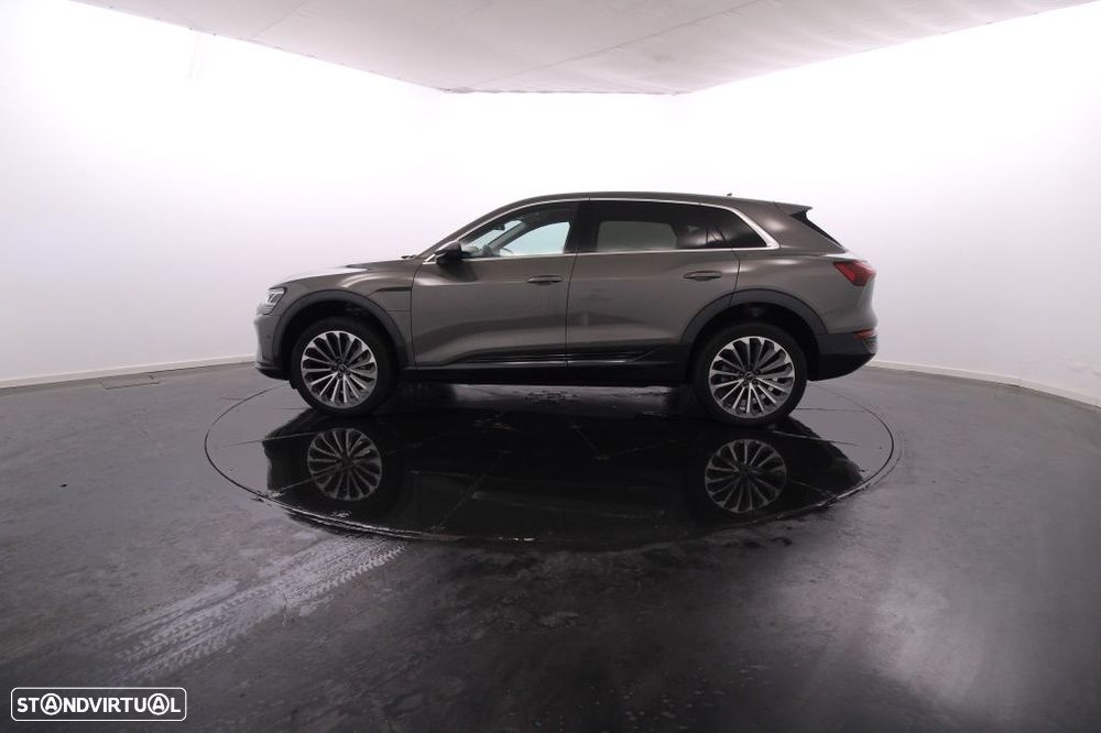 Audi Q8 e-Tron 55 quattro Advanced - 3