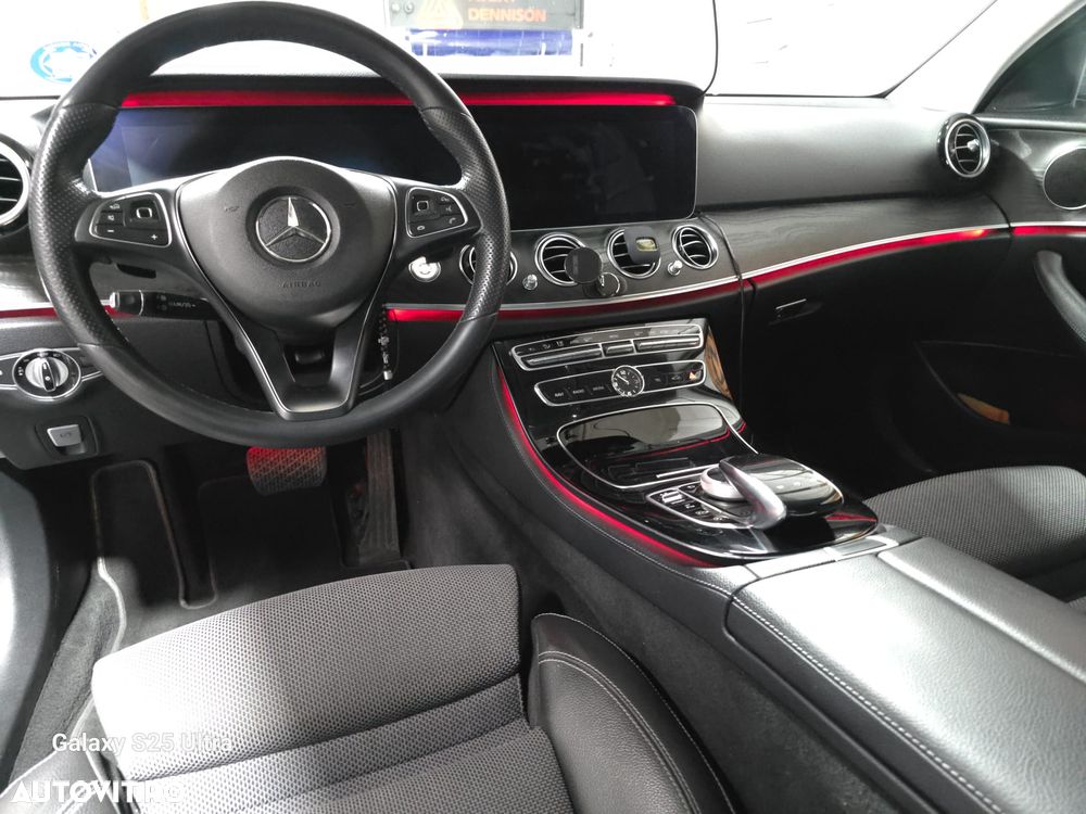 Mercedes-Benz E 220 d Aut. - 9