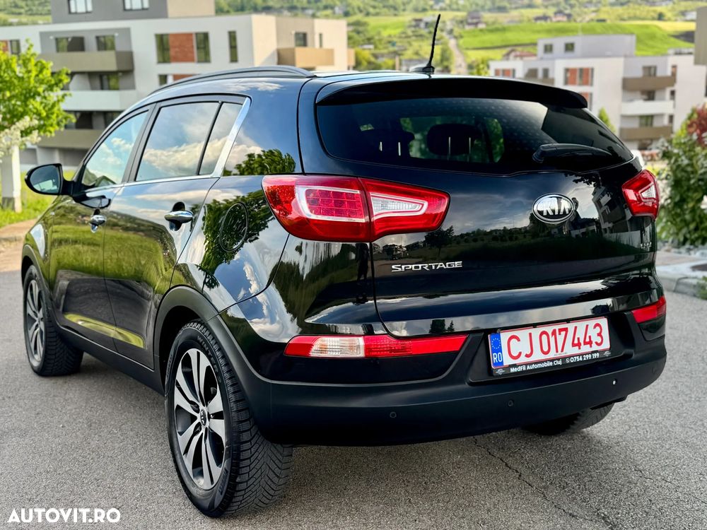 Kia Sportage 2.0 CRDI 4WD Automatik Spirit - 3