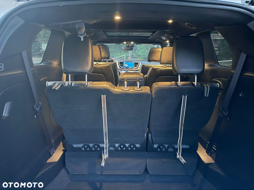 Chrysler Pacifica - 7